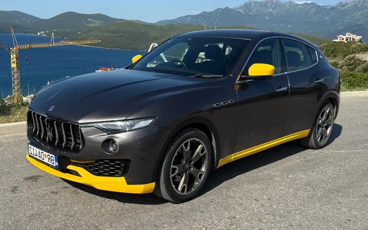 Maserati Levante for hire in Budva