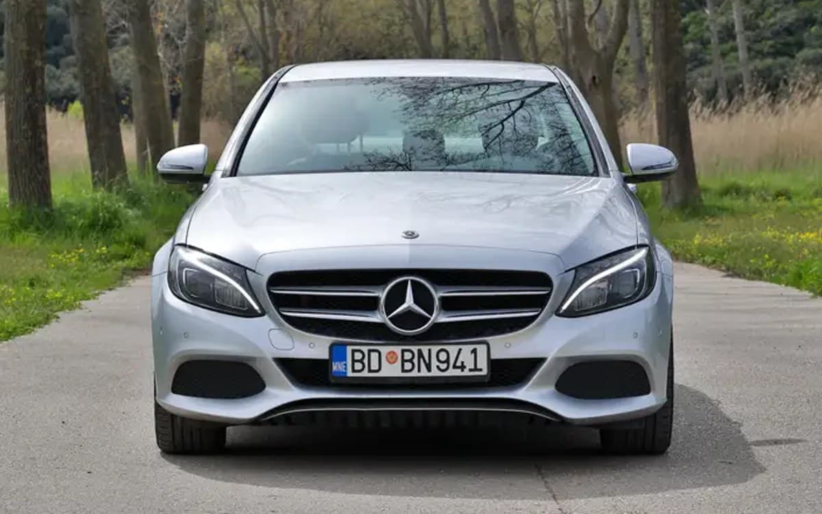 Mercedes C 300h for hire in Montenegro
