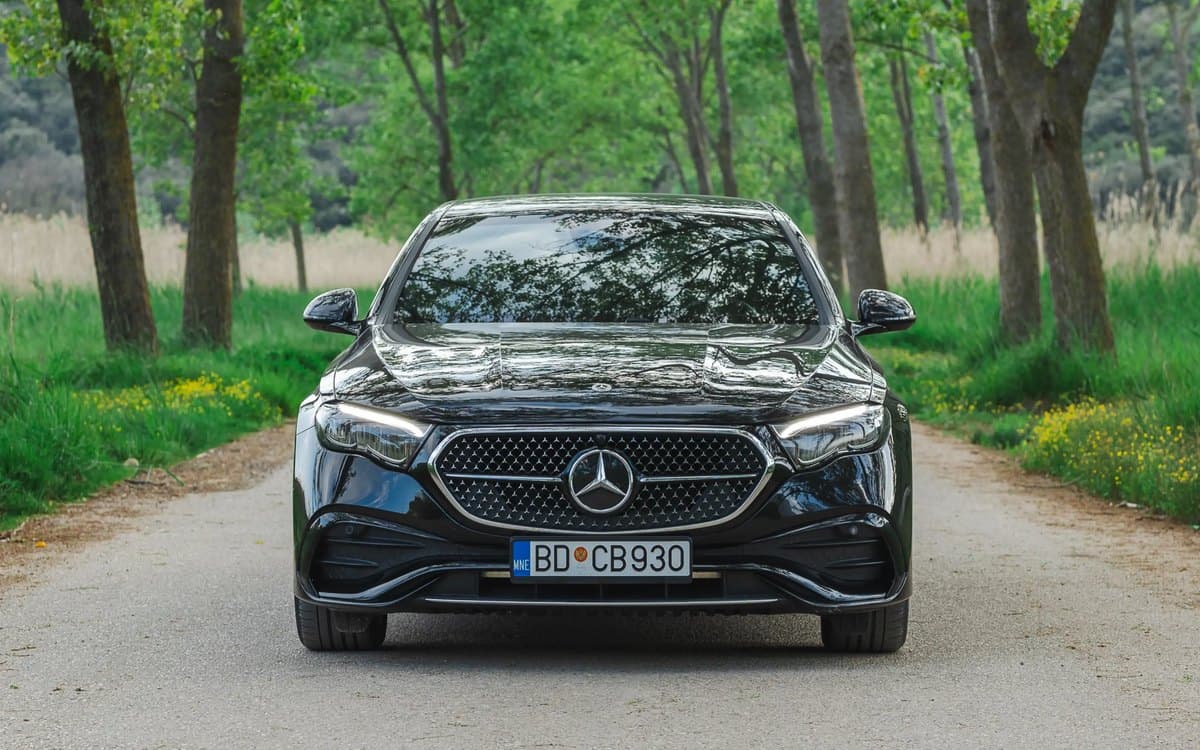 Mercedes E-Class for hire in Podgorica