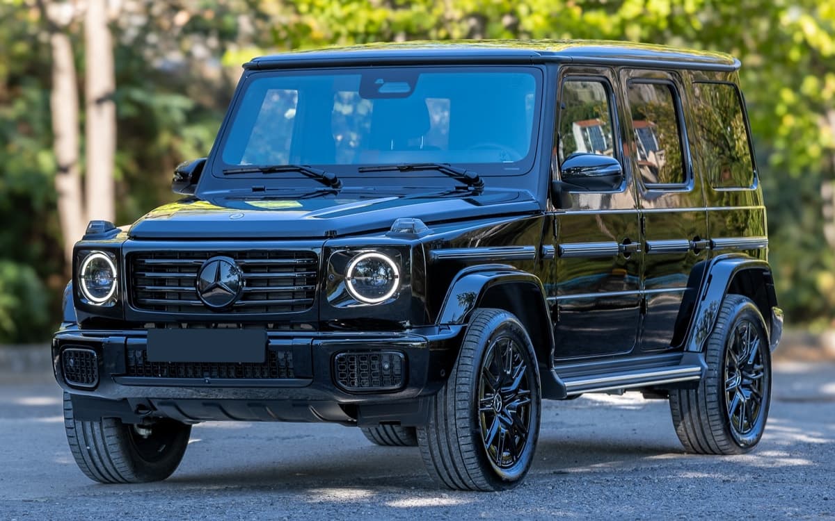 Mercedes-AMG G 450d for hire in Montenegro