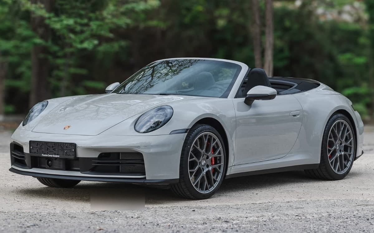 Porsche 911 Carrera 4S for hire in Tivat