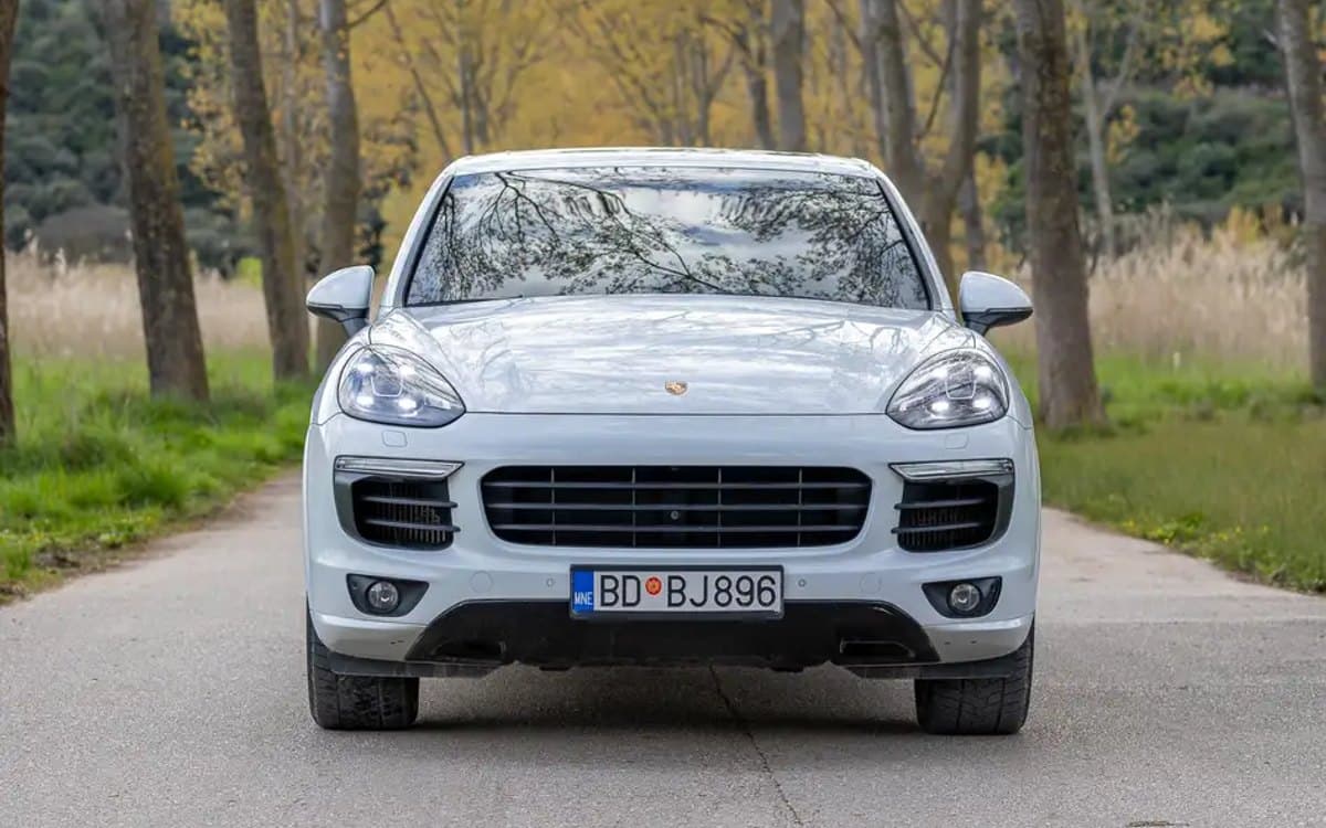 Porsche Cayenne for hire in Montenegro